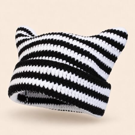 Bonnet oreille de chat noir et blanc